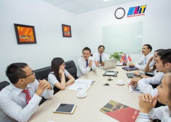 Đội ngũ nhân viên kế toán Tân Thuế Việt